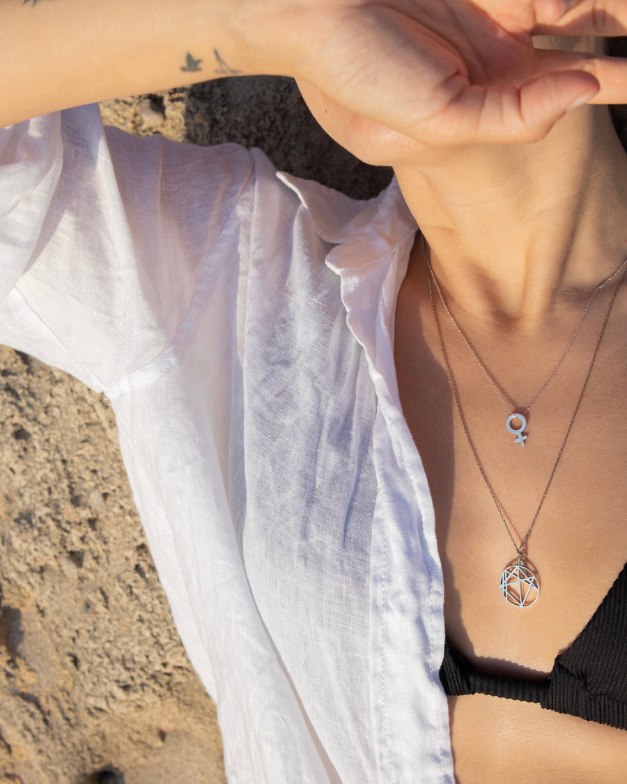 VENÜS GÜMÜŞ KOLYE