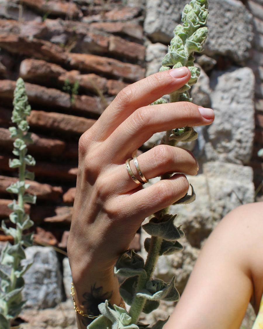 ARE GÜMÜŞ YÜZÜK