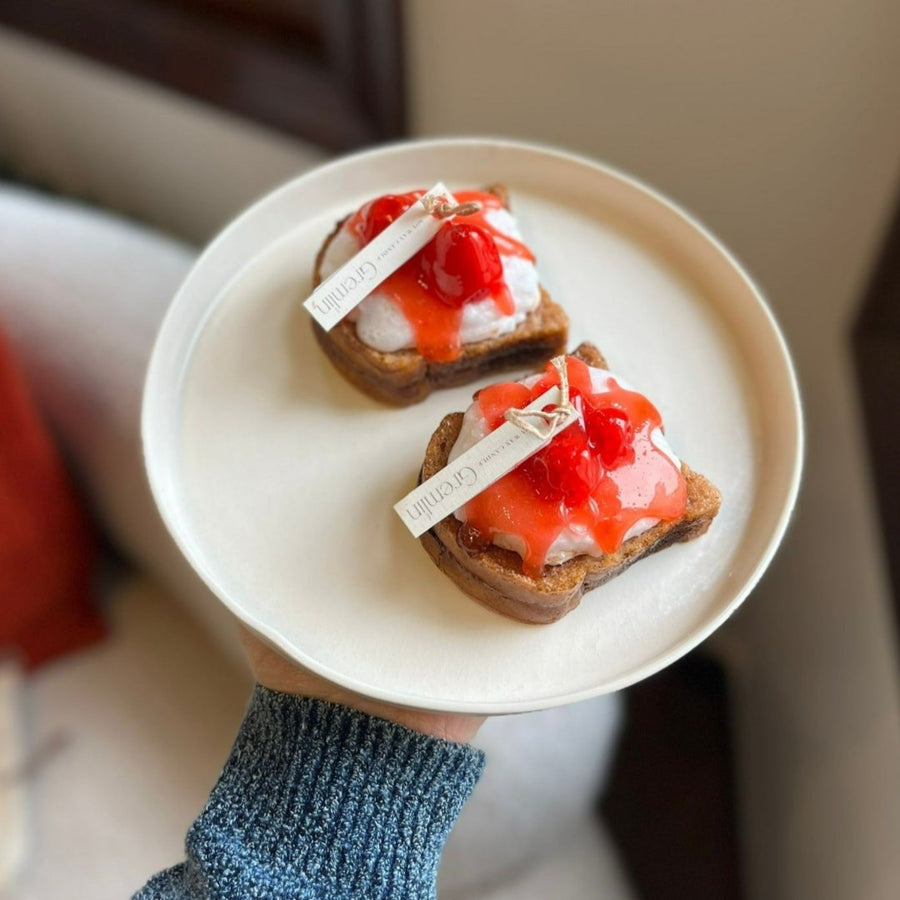 RASPBERRY JAM BREAD CANDLE