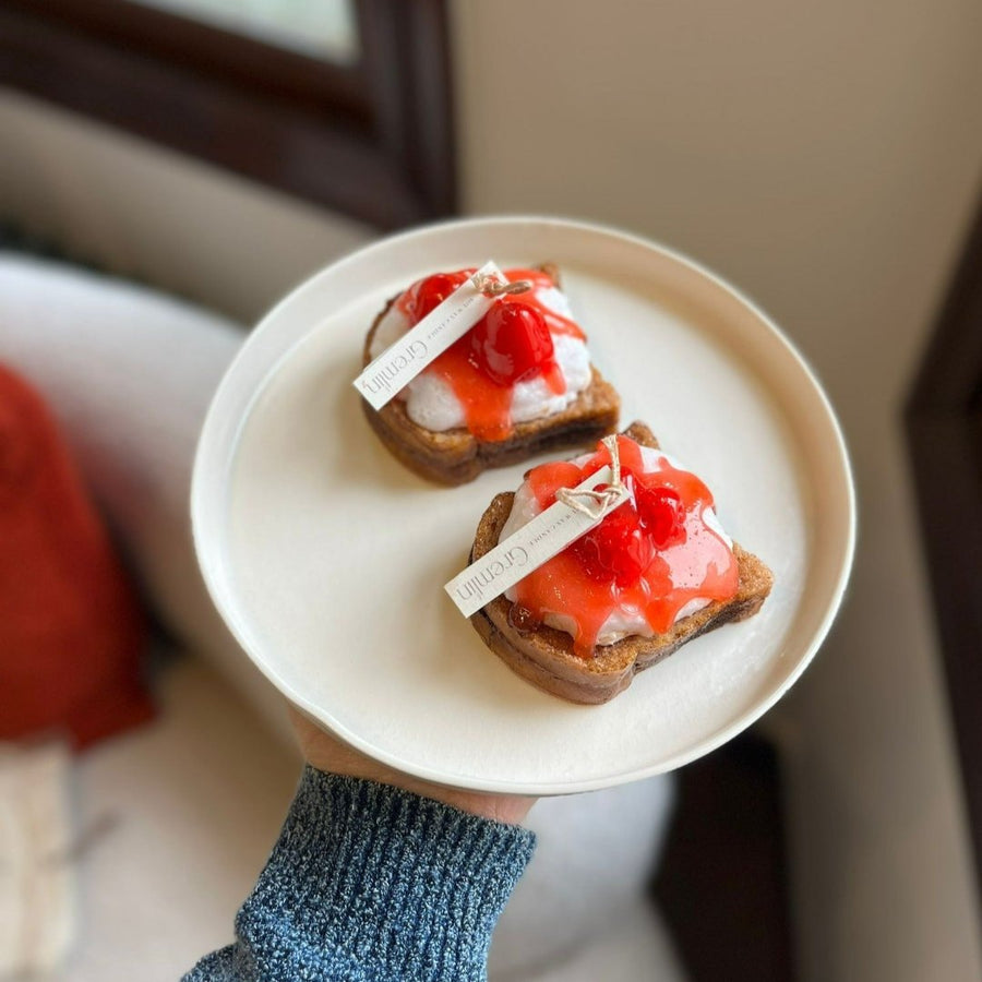 STRAWBERRY JAM BREAD CANDLE